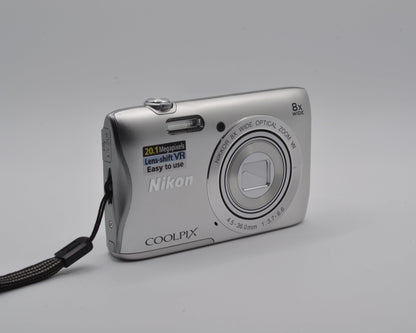 [refurbished]Nikon Coolpix S3700 21.1 Megapixels Digital Camera