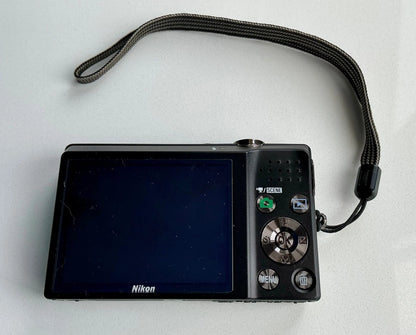 [refurbished]Nikon Coolpix S570 12 Megapixels Digital Camera